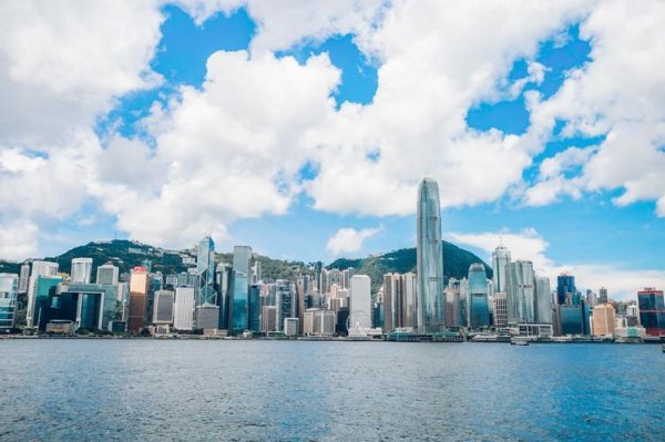 股票交易傭金怎么算 外資看港股：騰訊短線利空影響有限 看多黃金及內(nèi)銀板塊